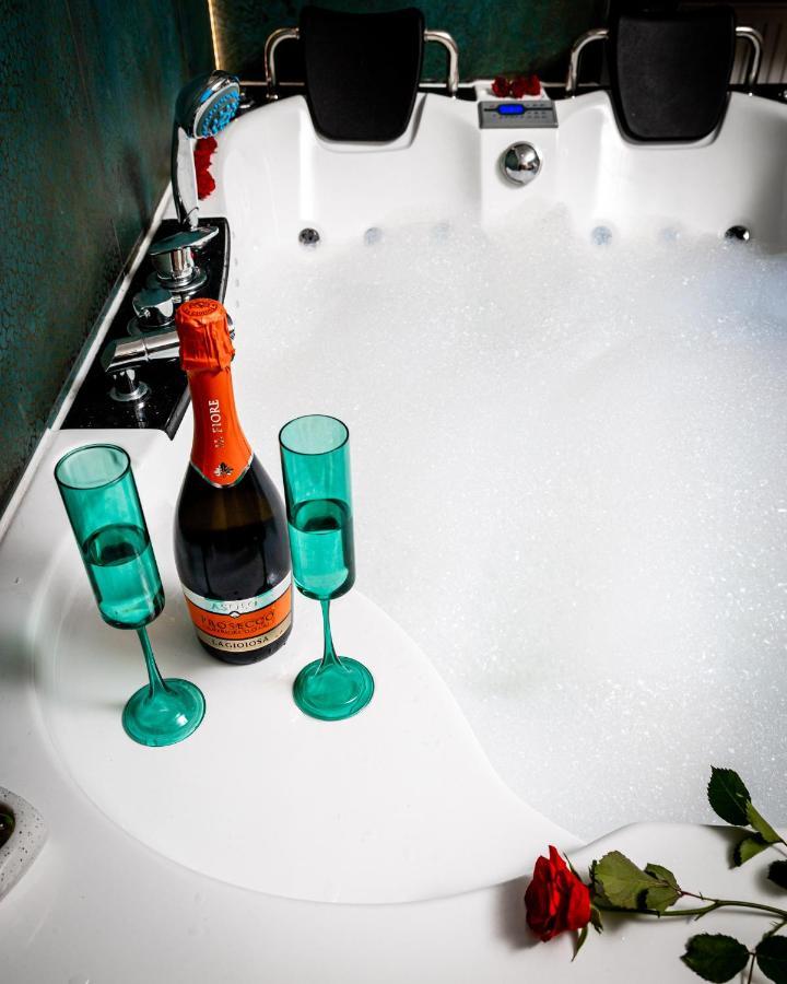 Jacuzzi & Bike Apartment, Krakkó Kültér fotó